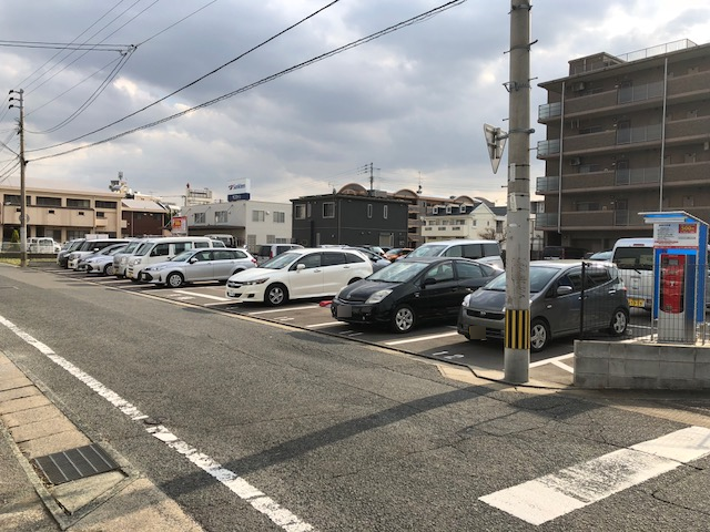 複合店舗（うどん、定食）