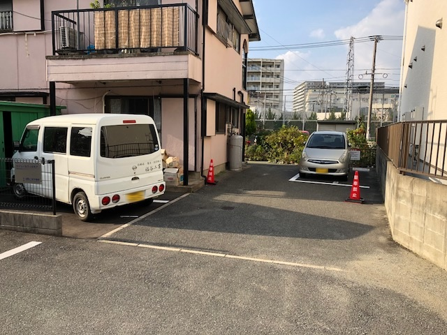 複合店舗（うどん、定食）