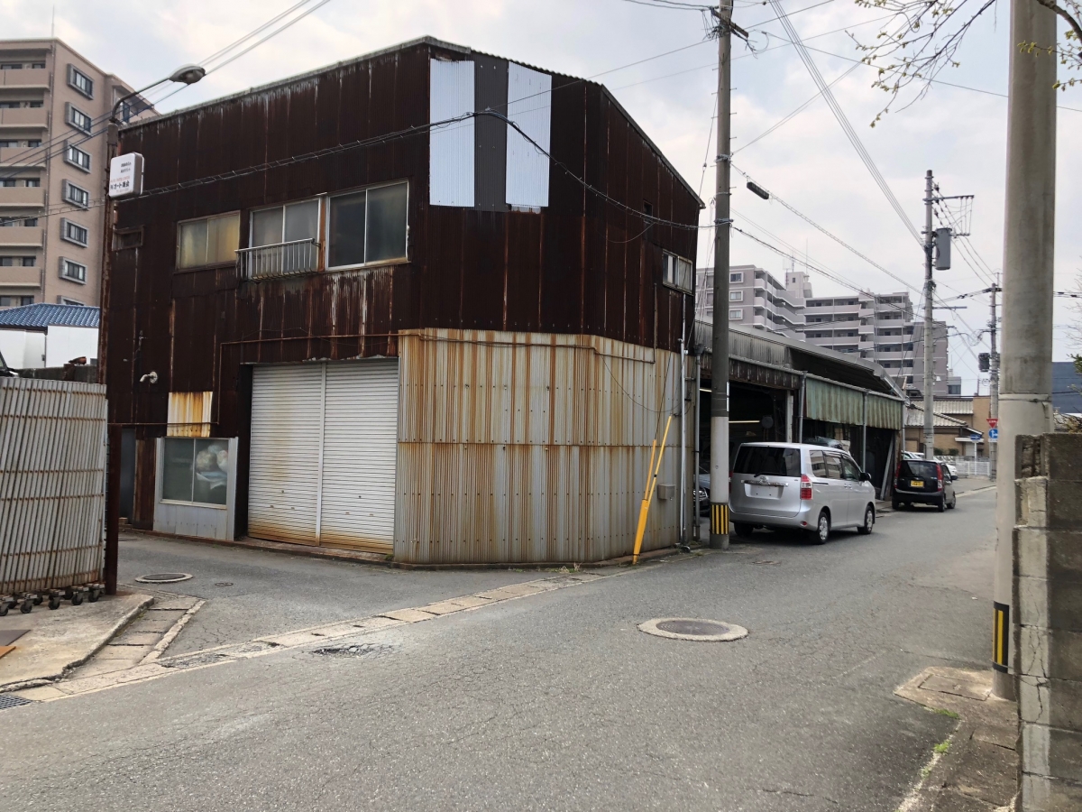 複合店舗（うどん、定食）